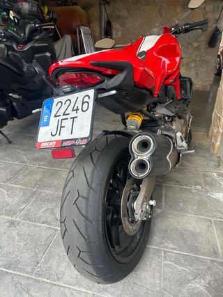 Ducati monster 821