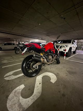 Ducati monster 821