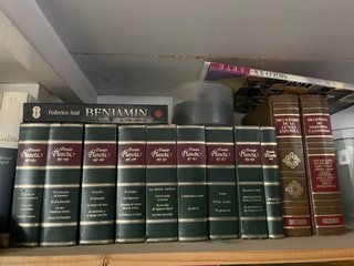 Enciclopedias y libros