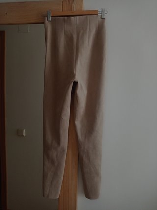 Pantalón ante.