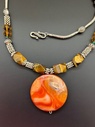 Collar de piedras naturales "Ojo de tigre y ágata"