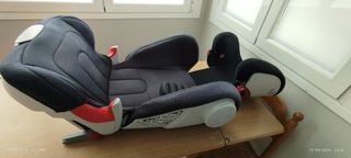 Britax Romer Silla alzador niños para coche.