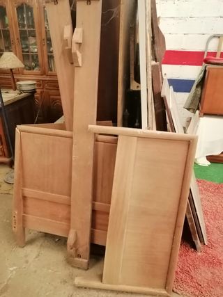 Cama de solteiro criança para restaurar