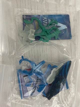 Kinder Avatar Serie completa con cartine