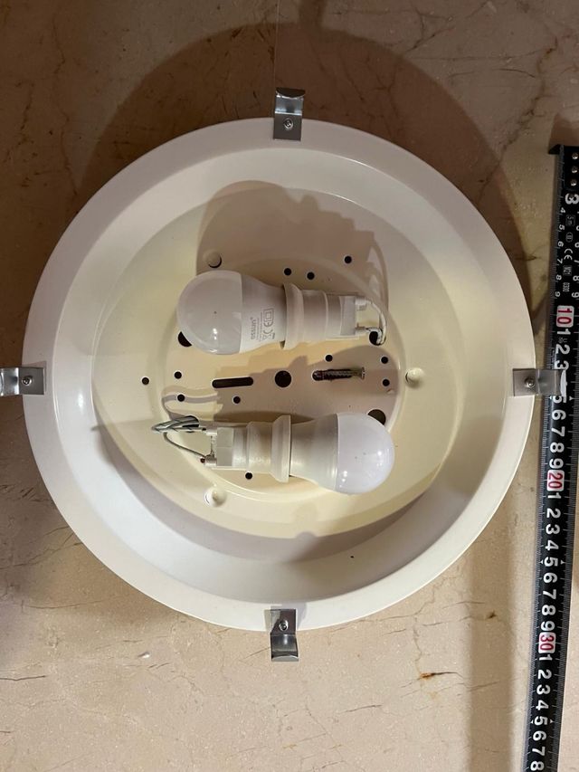 Plafón-Aplique de luz cuadrado blanco cuadritos