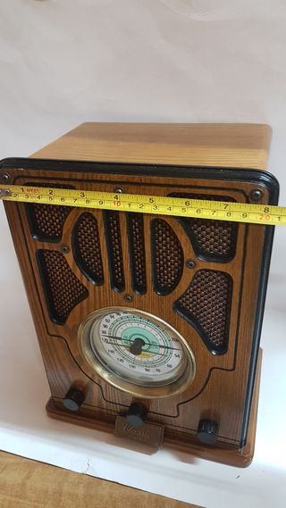 RADIO VINTAGE DE MADERA 