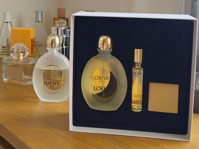 Loewe Aire edt Estuche