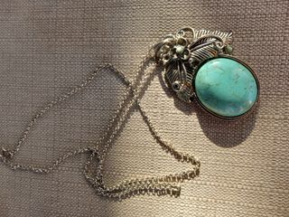 Colgante de plata y piedra