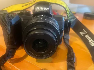 CAMARA NIKON SerieZ F50 PACK COMPLETO