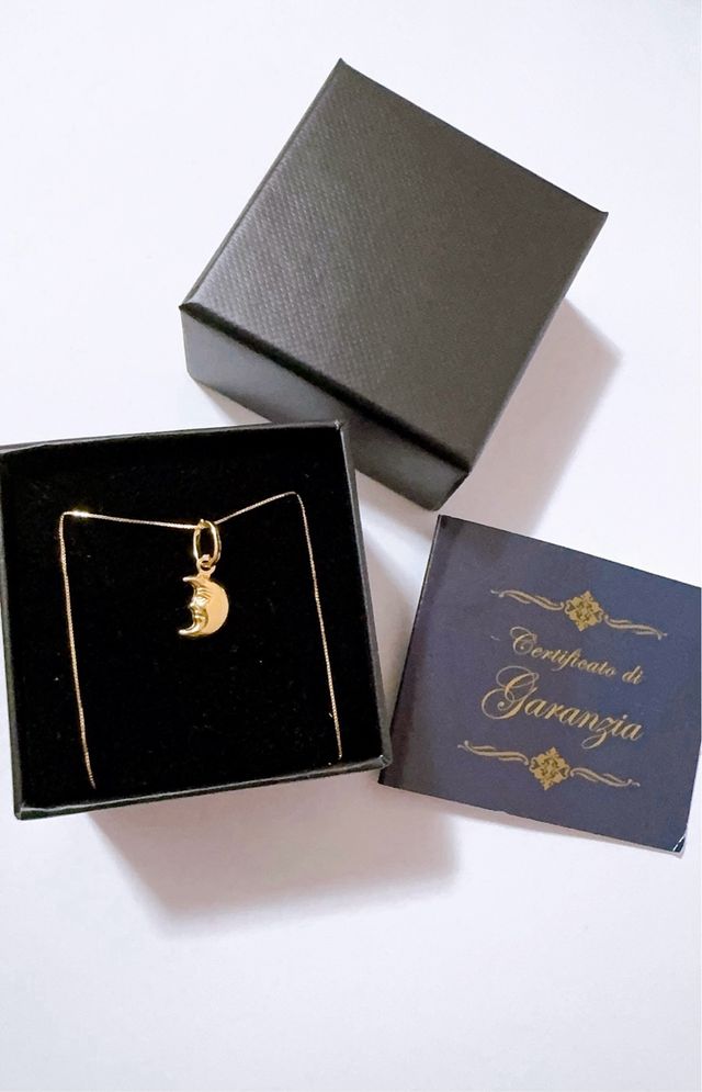 Collana Luna portafortuna in oro giallo 18kt