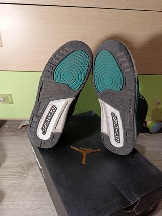 Zapatillas Air Jordan 3 Retro talla 39*