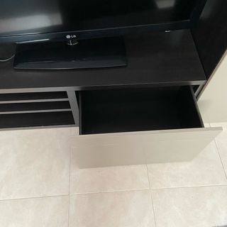 Mueble modular television con vitrina negro y gris