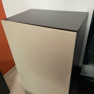 Mueble modular television con vitrina negro y gris