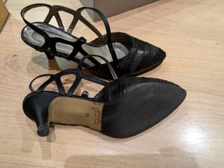 Zapato de fiesta negro
