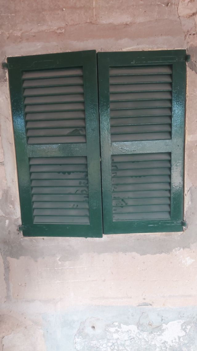 Persiana y cristalera