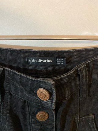 Falda vaquera negra Stradivarius