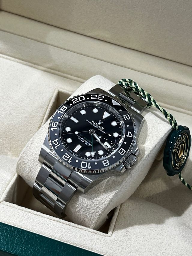 ROLEX GMT MASTER II.  NOV 2025