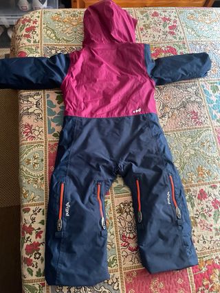 Traje nieve niño/a 2-3 años usado 2 veces