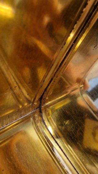 Caja metálica antigua