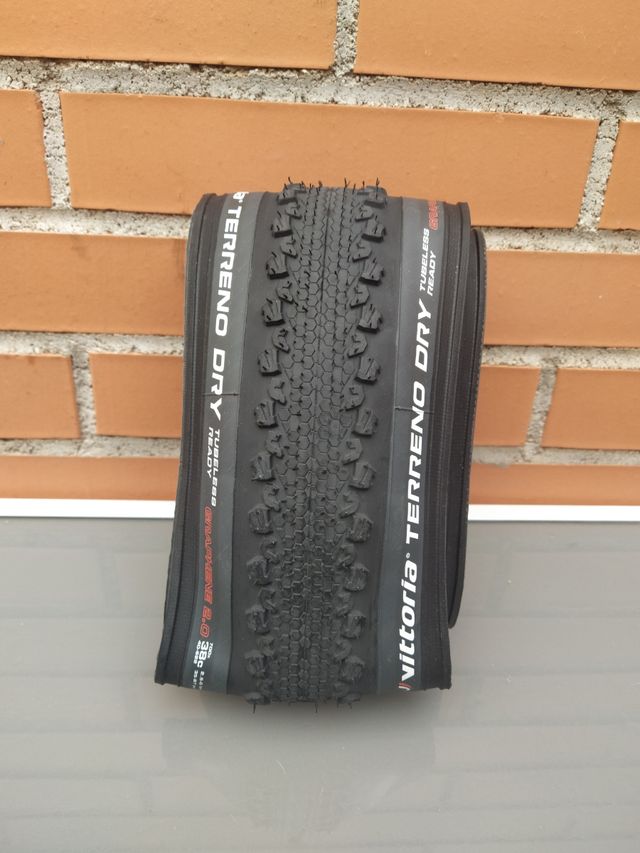 VITTORIA Terreno Dry 700x38 Grafeno 2.0 TUBELESS