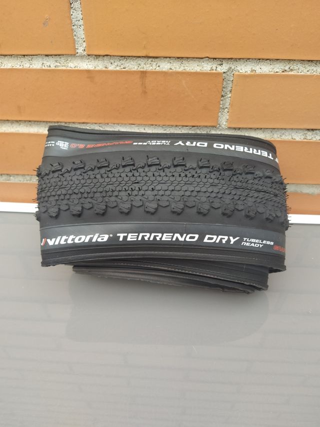 VITTORIA Terreno Dry 700x38 Grafeno 2.0 TUBELESS