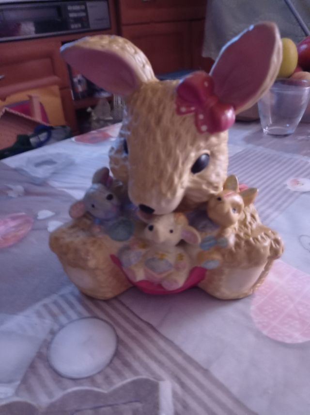 Regalo Figura Coneja de cerámica