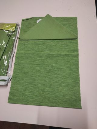 Set 4 tovagliette con tovagliolo