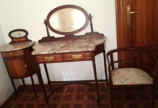 Muebles mesita tocador descalzadora