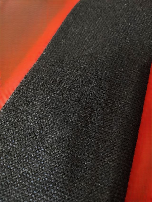 Cravatta KITON® Artigianale Blu e Nero.