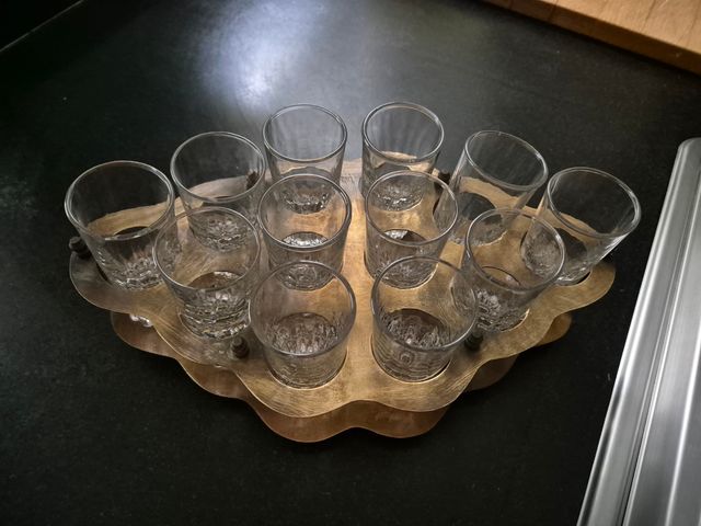 Cañera de vino antigua de manzanilla