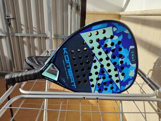 PALA PADEL KOMBAT.