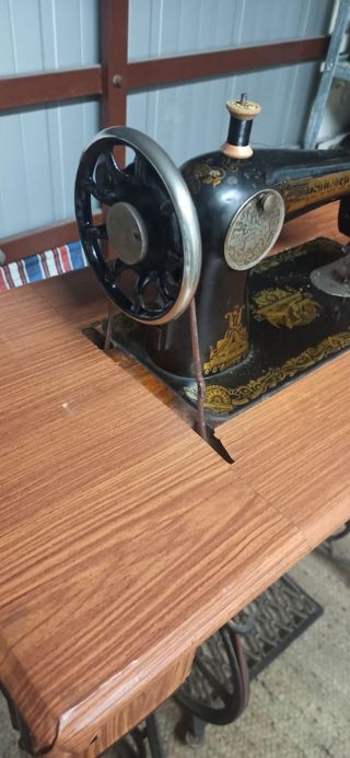Maquina de coser Singer. Negociable