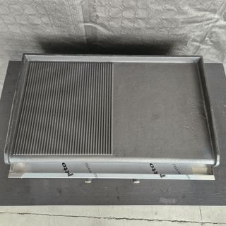 🌍AST- Plancha Hierro ½ Ranurada [70 cm] Gas