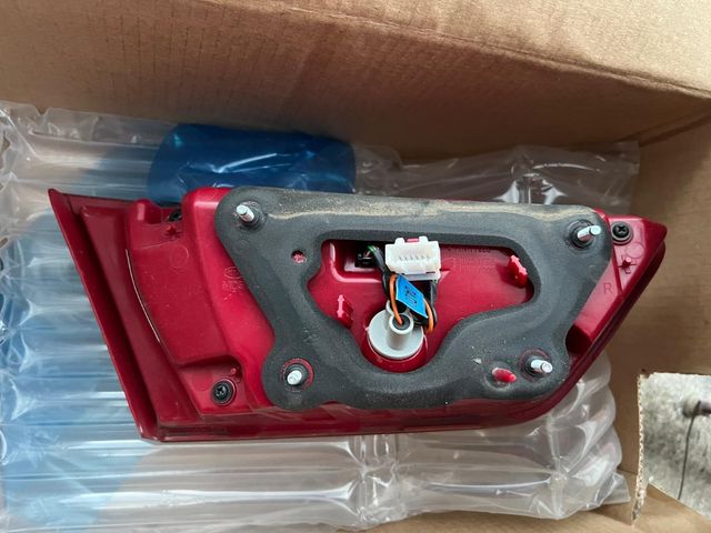 Piloto trasero derecho kia optima