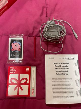Nintendo 2DS blanca y roja