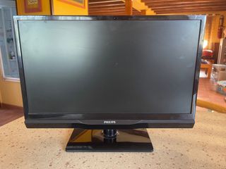 TELEVISOR / MONITOR LED PHILIPS DE 20 PULGADAS