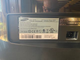 TELEVISOR LCD DE 22 PULGADAS SAMSUNG T220HD