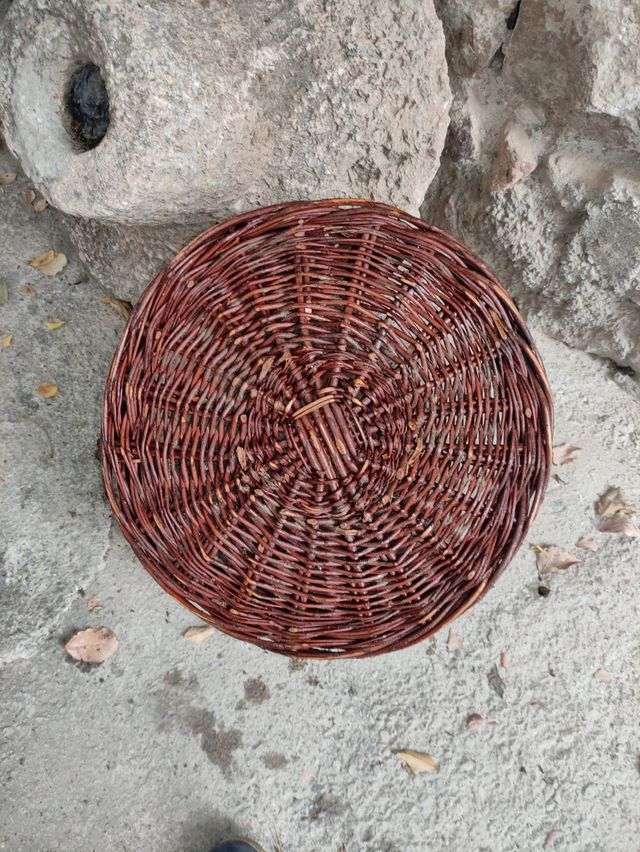 Cesta o Canasta de mimbre.