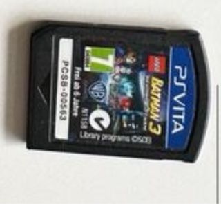 Juego ps vita BATMAN 3