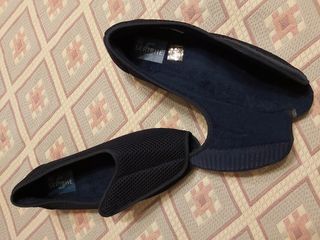 Sapatos ortopédicos ajustáveis