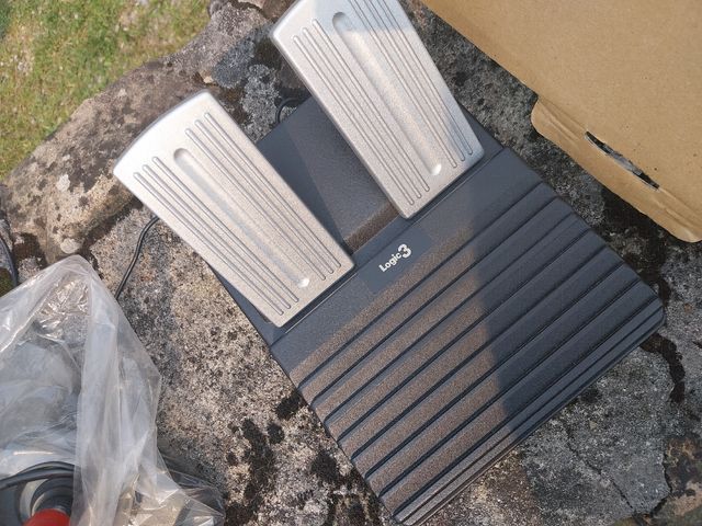 VOLANTE SIMULACIÓN VIDEOJUEGO