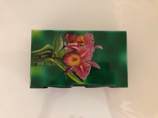 Cajita decorativa con espejo