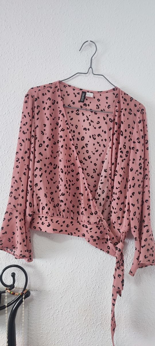 Blusa rosa leopardo