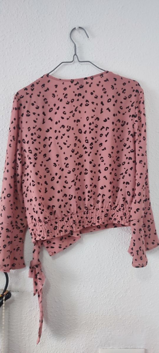 Blusa rosa leopardo