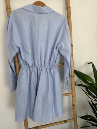Vestido camisa Zara con etiqueta