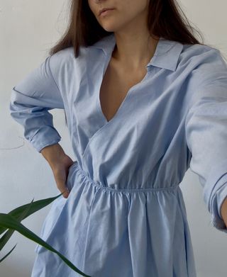 Vestido camisa Zara con etiqueta