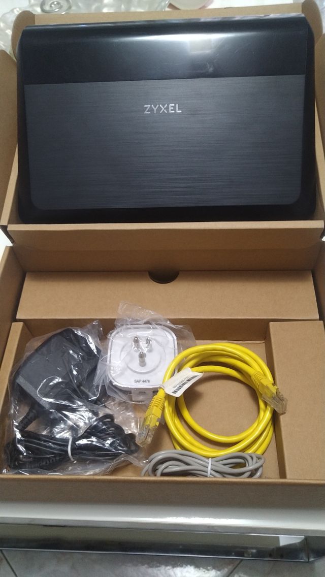 ZYXEL Modem Infostrada FIBRA Wireless