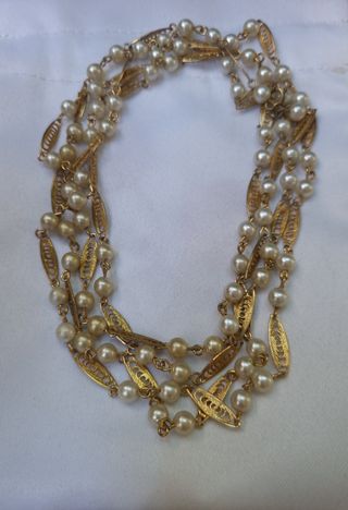 Collar vintage de perlas