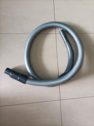 ASPIRADORA UFESA SIN BOLSA 1400W