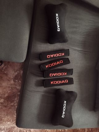 Funda y reposacabezas.